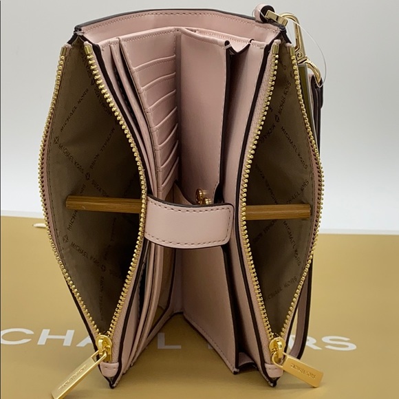 MICHAEL KORS LARGE DOUBLE ZIP WRISTLET POWDER - Picture 8 of 16